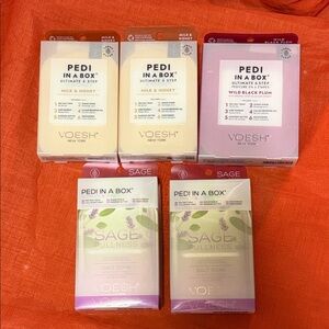 Pedi in a Box Ultimate 4 Step Milk & Honey and Wild Black Plum Set